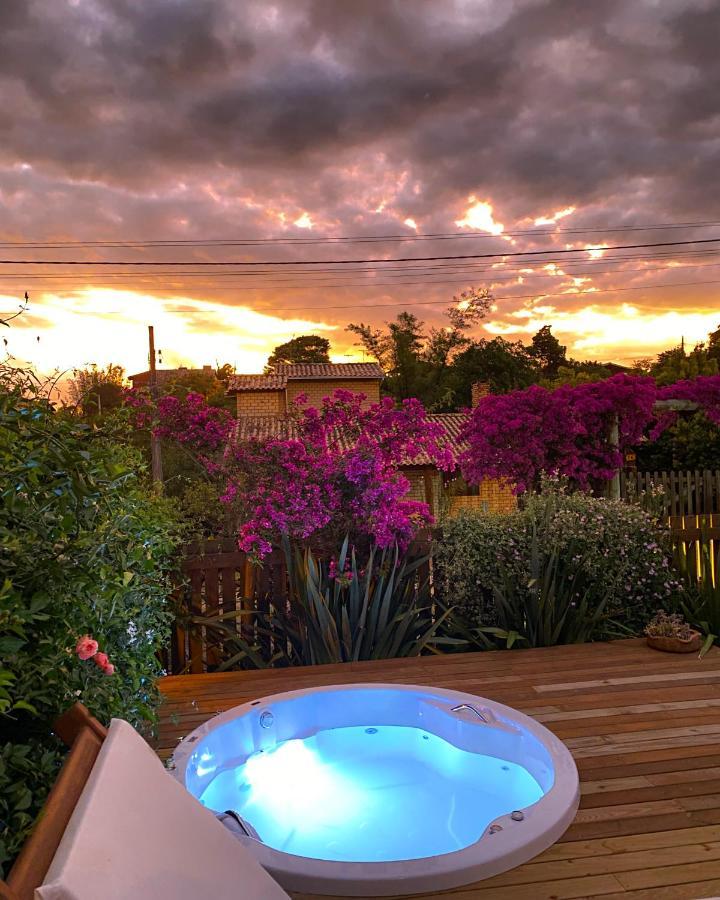 Kanaloa Vibe Stay Praia do Rosa Eksteriør billede